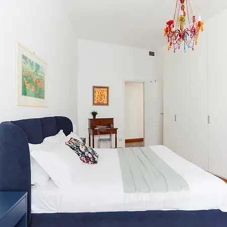 The Rent - Spacious And Renovated Multi-room In The Missori Area Apartamento Milão